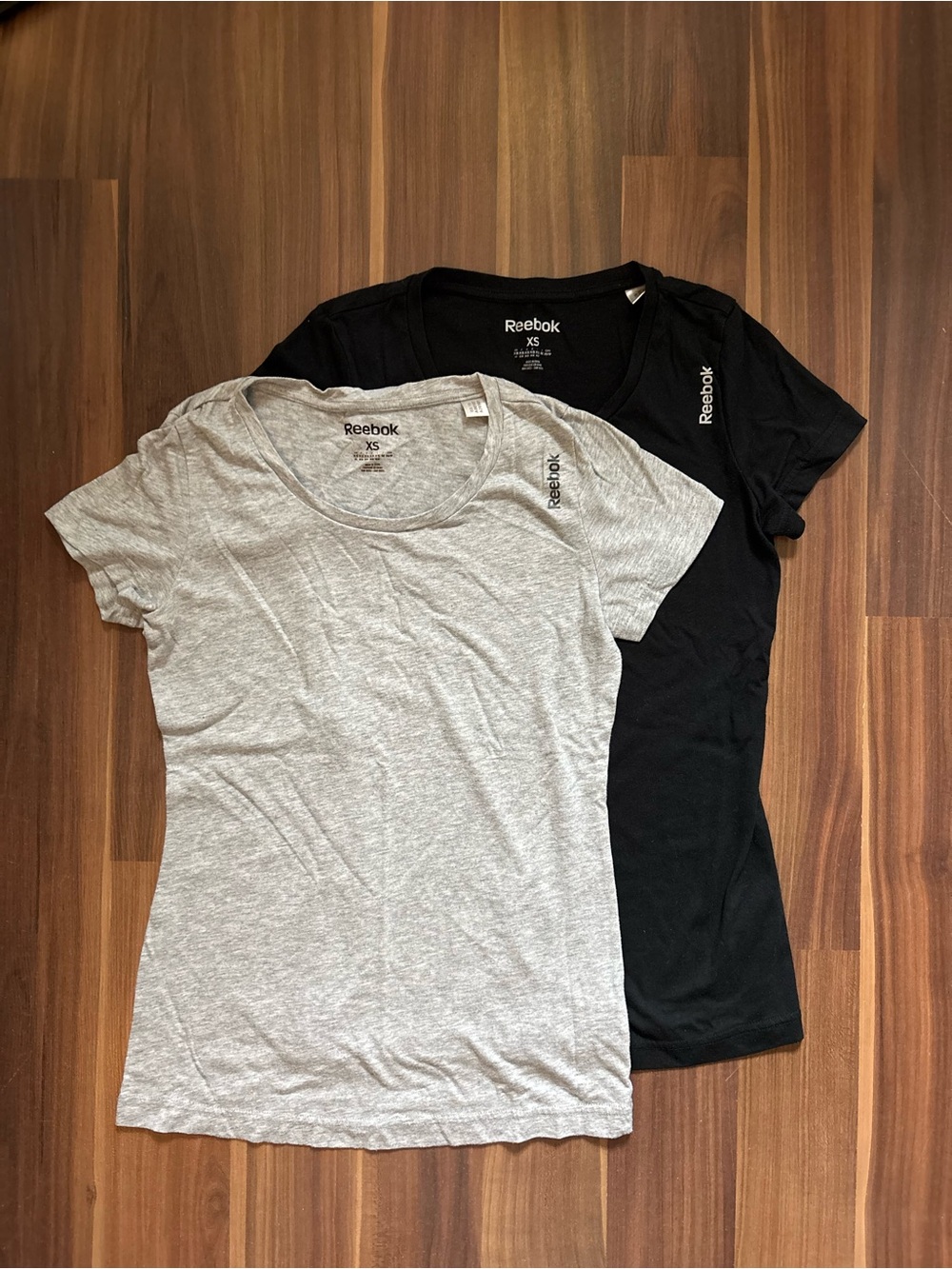 Reebok Women's Short Sleeve Scoop Tee - Black & Light Gray